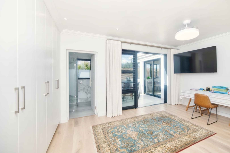 6 Bedroom Property for Sale in Hermanus Heights Western Cape